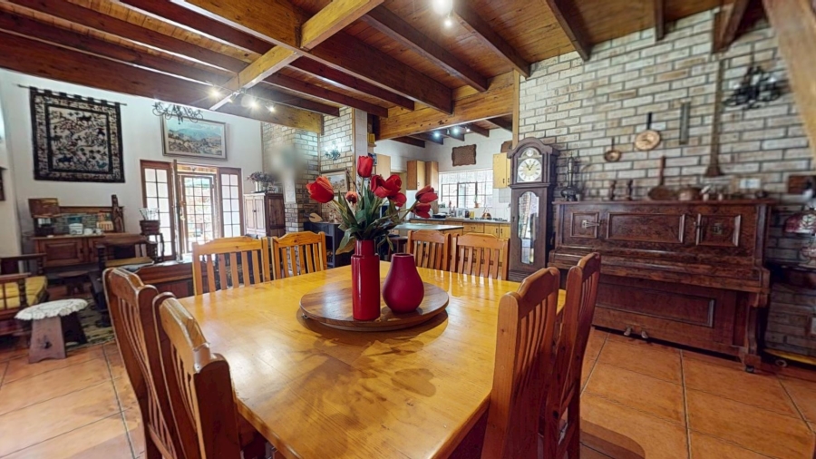 5 Bedroom Property for Sale in Mooivallei Park North West
